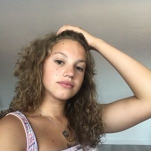 Meet your Posher, Noemi